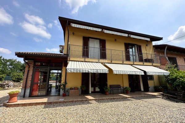 casa indipendente in vendita a Bruino