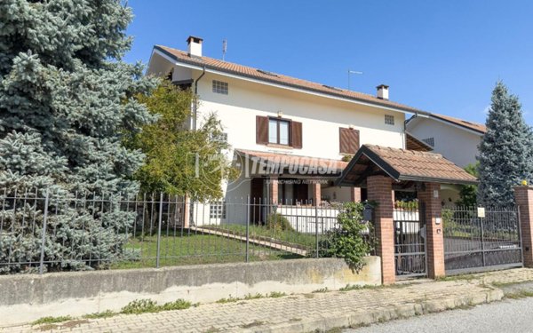 casa indipendente in vendita a Bruino