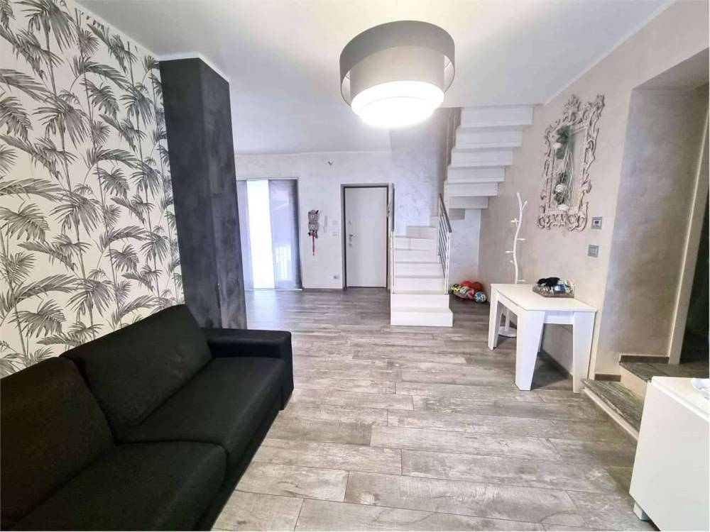 casa indipendente in vendita a Bruino