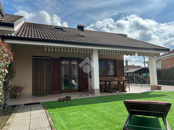 casa indipendente in vendita a Bruino