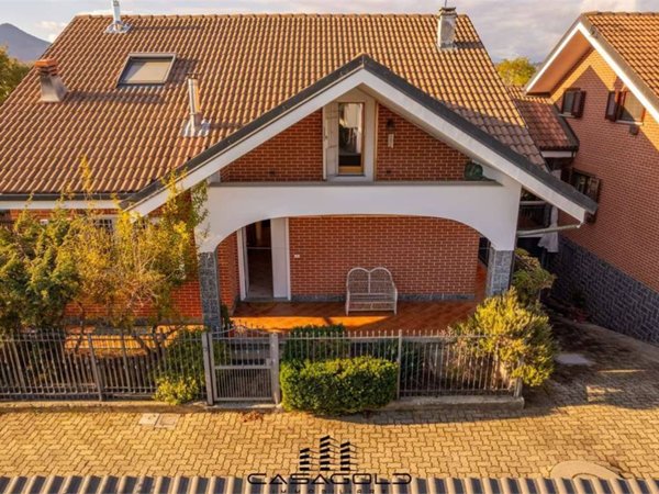 casa indipendente in vendita a Bruino