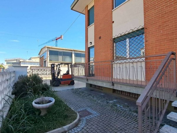 capannone in vendita a Bruino