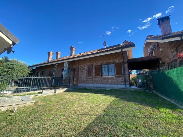 casa indipendente in vendita a Bruino