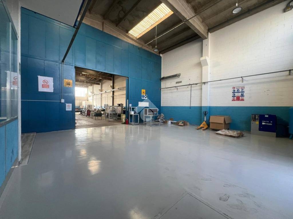 locale commerciale in vendita a Bruino