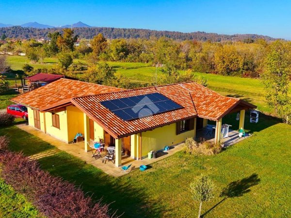 casa indipendente in vendita a Bruino