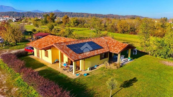 casa indipendente in vendita a Bruino