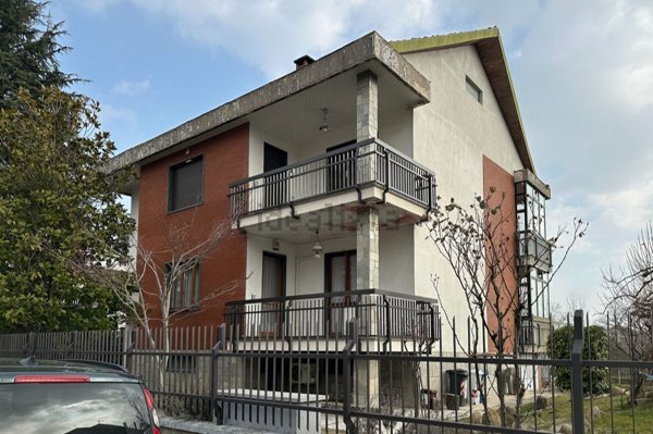 casa indipendente in vendita a Bruino