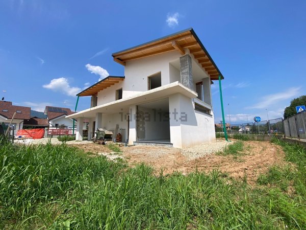 casa indipendente in vendita a Bruino