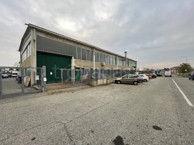 capannone in vendita a Bruino