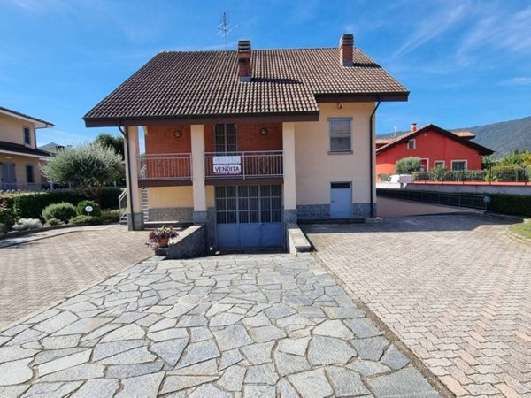 casa indipendente in vendita a Bruino