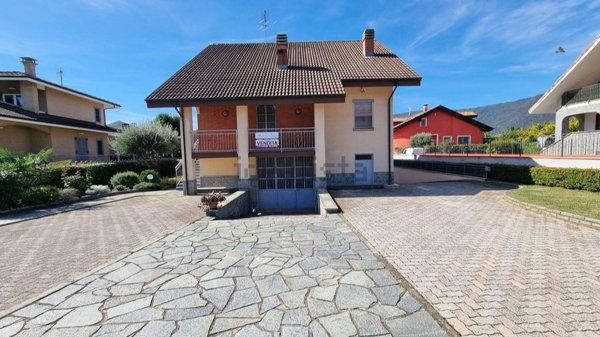 casa indipendente in vendita a Bruino