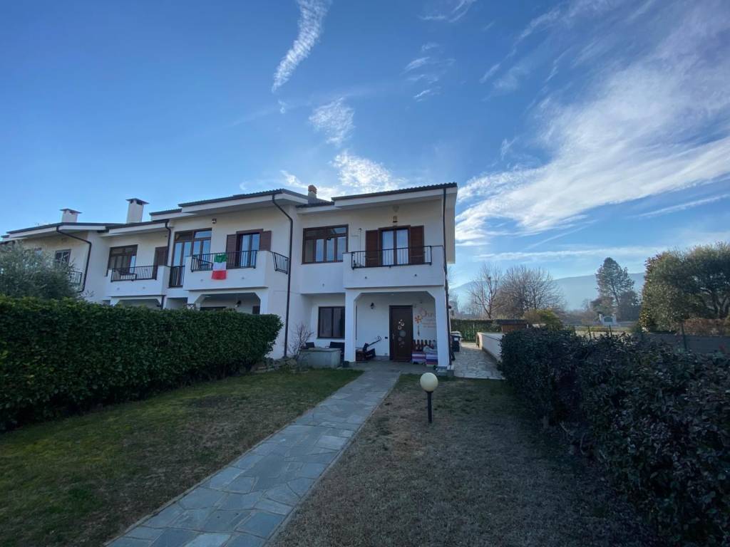 casa indipendente in vendita a Bruino