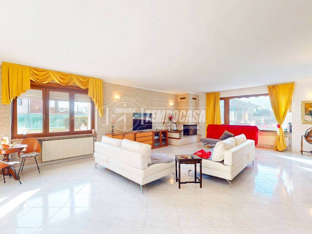 casa indipendente in vendita a Bruino