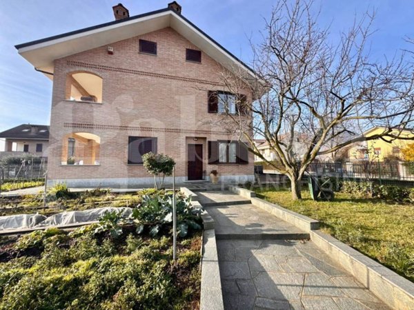 casa indipendente in vendita a Bruino
