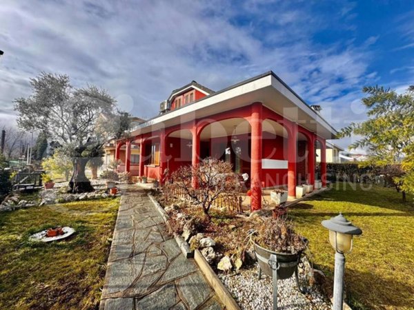 casa indipendente in vendita a Bruino