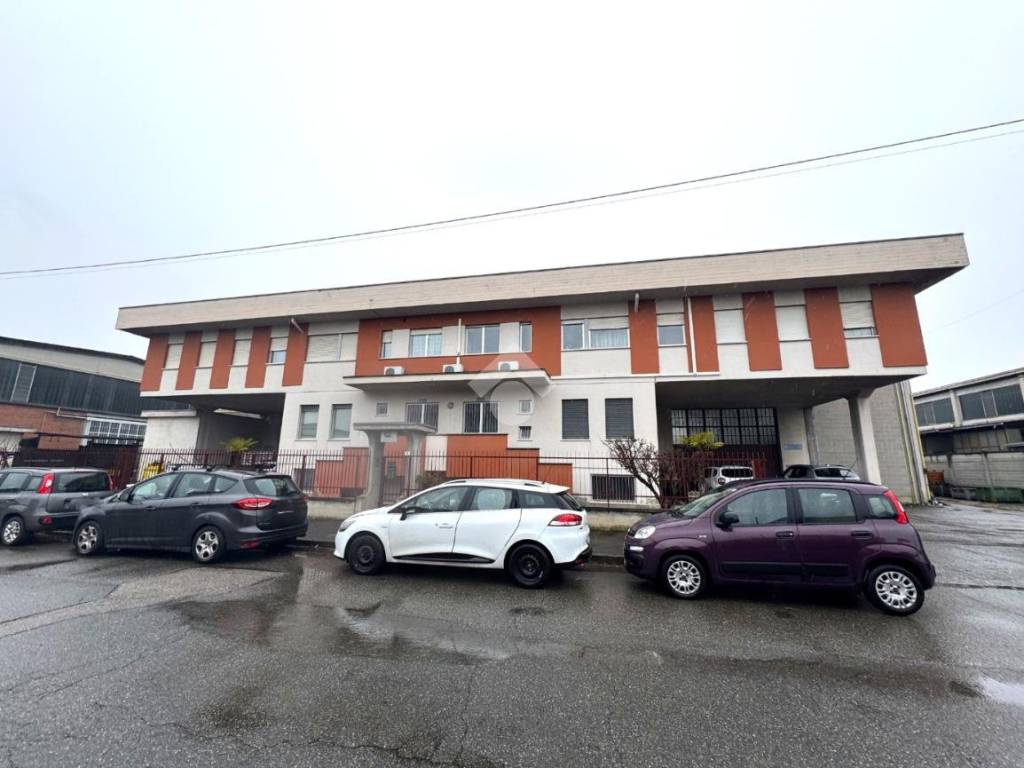 capannone in vendita a Bruino