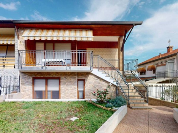 casa indipendente in vendita a Bruino