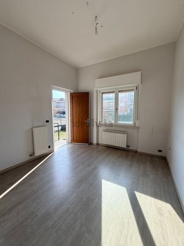 locale commerciale in vendita a Bruino