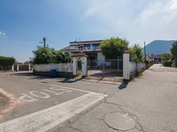 casa indipendente in vendita a Bruino
