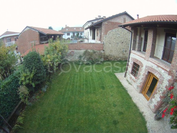 casa indipendente in vendita a Bruino