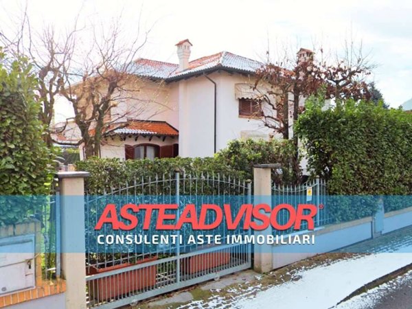 casa indipendente in vendita a Bruino