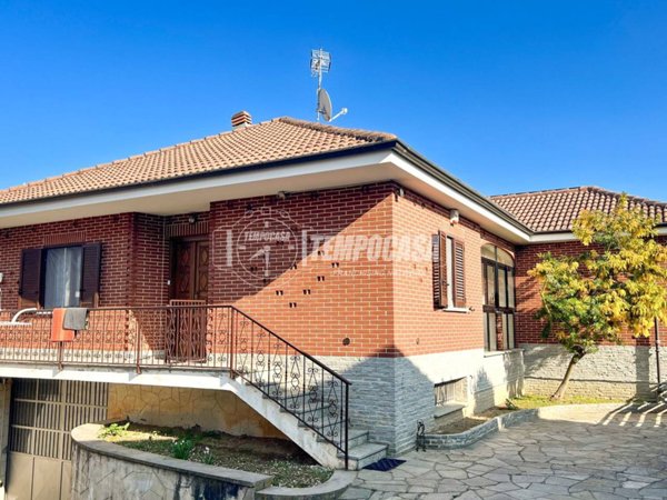 casa indipendente in vendita a Bruino