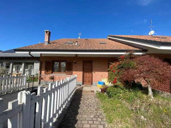 casa indipendente in vendita a Bruino