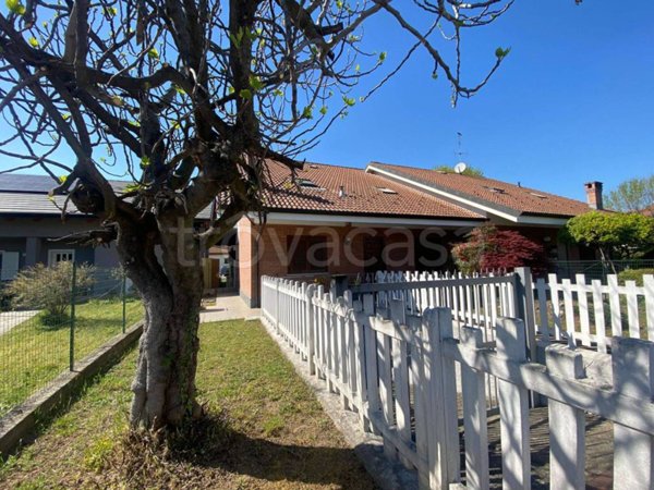 casa indipendente in vendita a Bruino