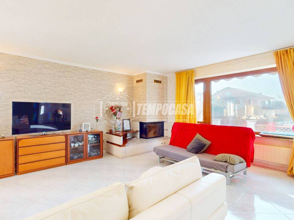 casa indipendente in vendita a Bruino