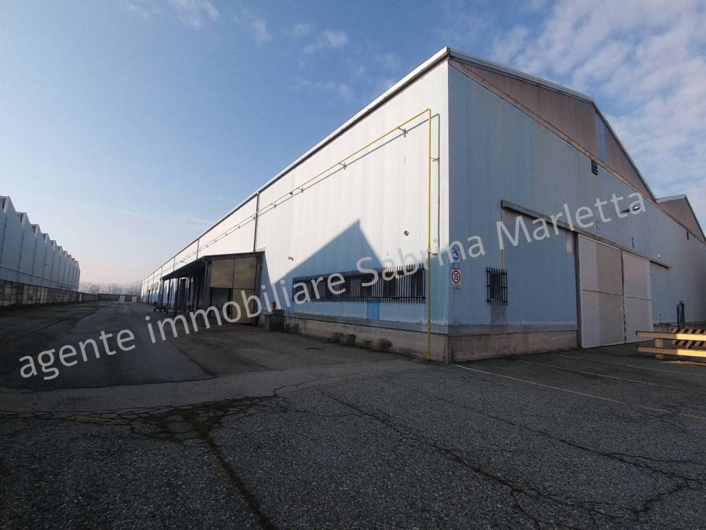locale commerciale in vendita a Bruino