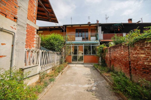 casa indipendente in vendita a Bruino