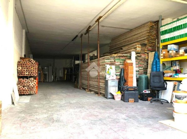 locale commerciale in vendita a Bruino