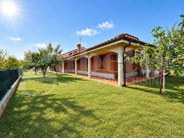 casa indipendente in vendita a Bruino in zona Villaggio Alba Serena