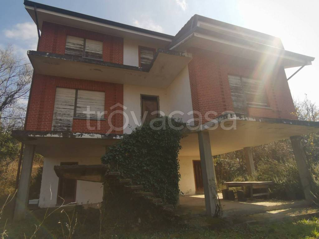 casa indipendente in vendita a Brusasco