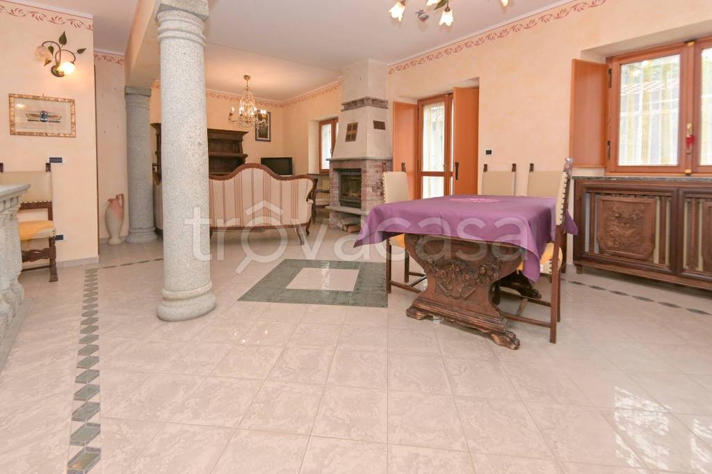 casa indipendente in vendita a Brusasco