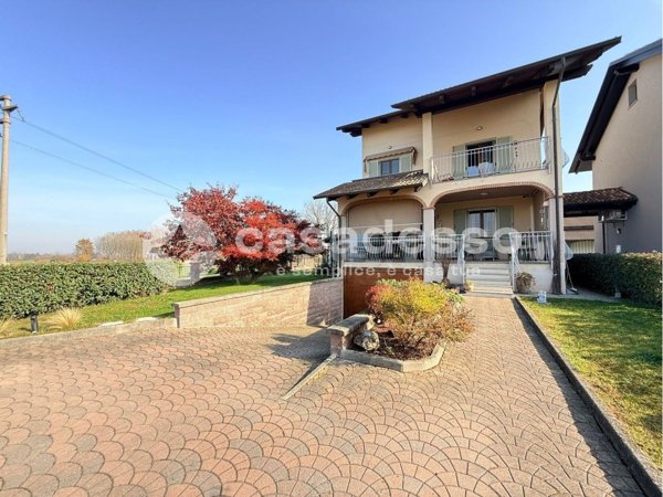 casa indipendente in vendita a Brusasco