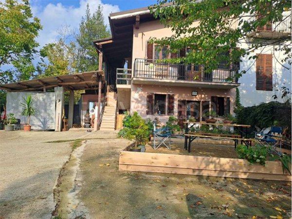 casa indipendente in vendita a Brusasco