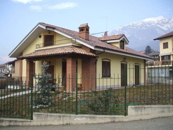 casa indipendente in vendita a Bruzolo