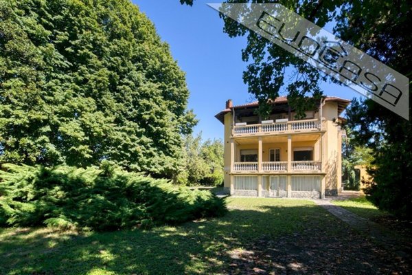 locale di sgombero in vendita a Buriasco