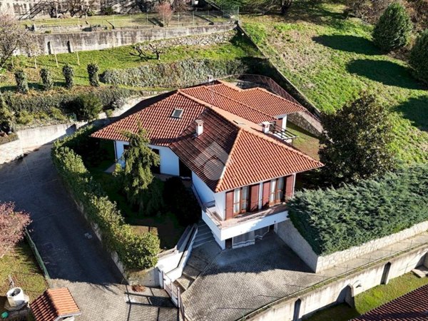 casa indipendente in vendita a Burolo