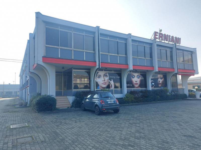 locale di sgombero in vendita a Burolo