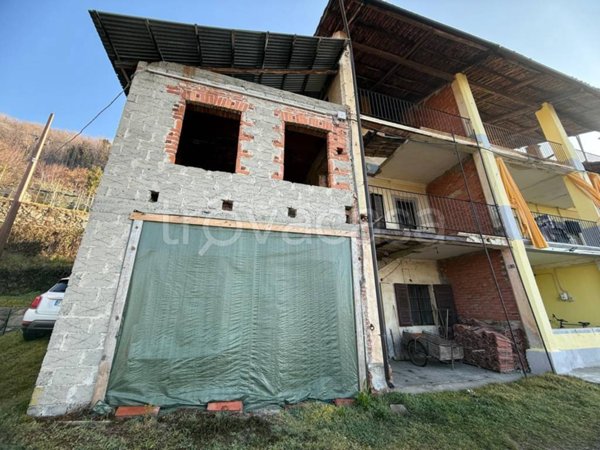 casa indipendente in vendita a Burolo