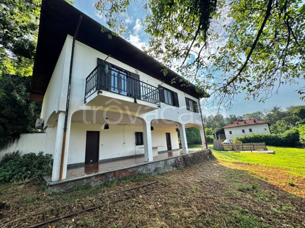 casa indipendente in vendita a Burolo