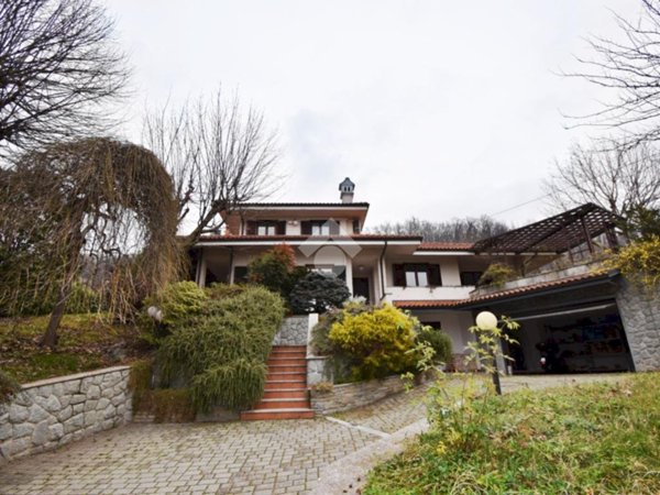 casa indipendente in vendita a Burolo