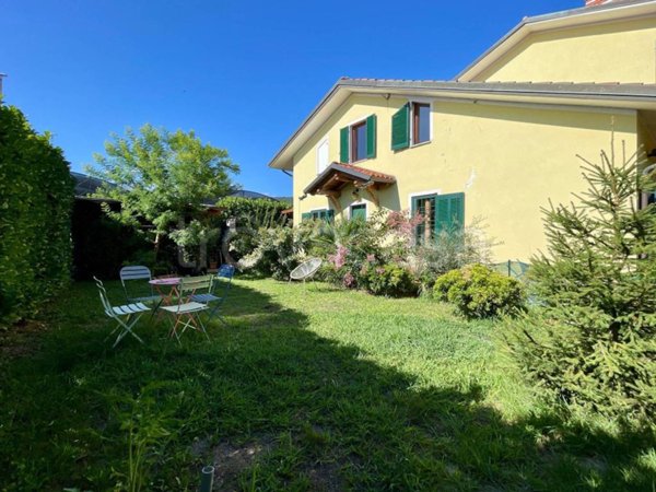 casa indipendente in vendita a Burolo