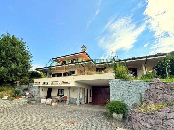 casa indipendente in vendita a Burolo