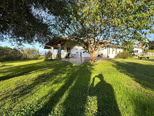 casa indipendente in vendita a Burolo