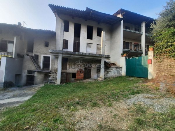 casa indipendente in vendita a Burolo