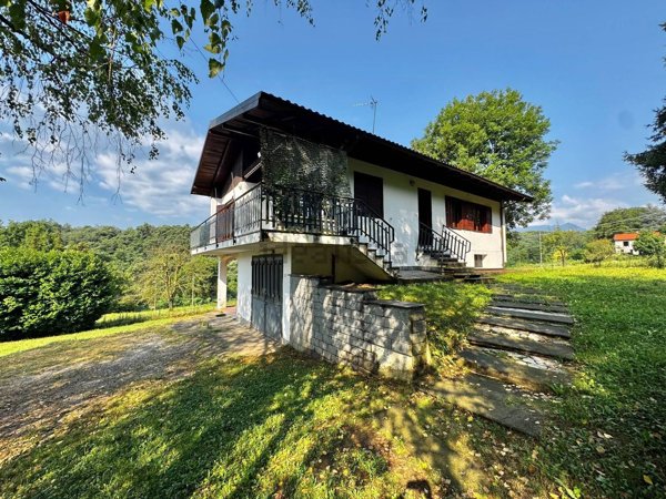 casa indipendente in vendita a Burolo