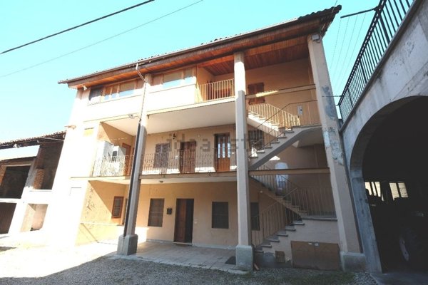casa indipendente in vendita a Burolo